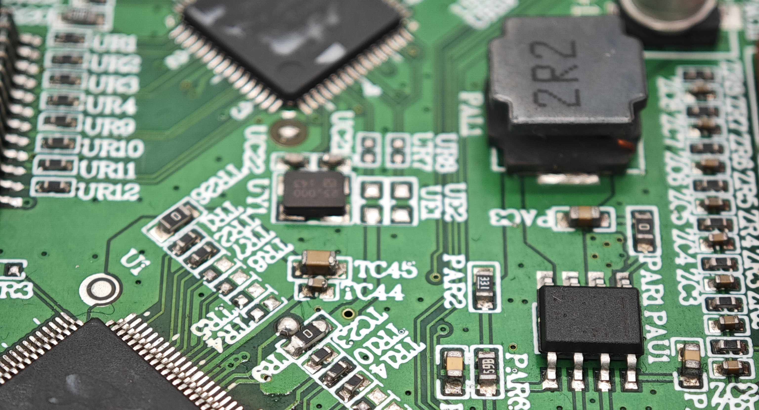 Cómo manejar las quejas y comentarios de los clientes en el procesamiento de PCBA