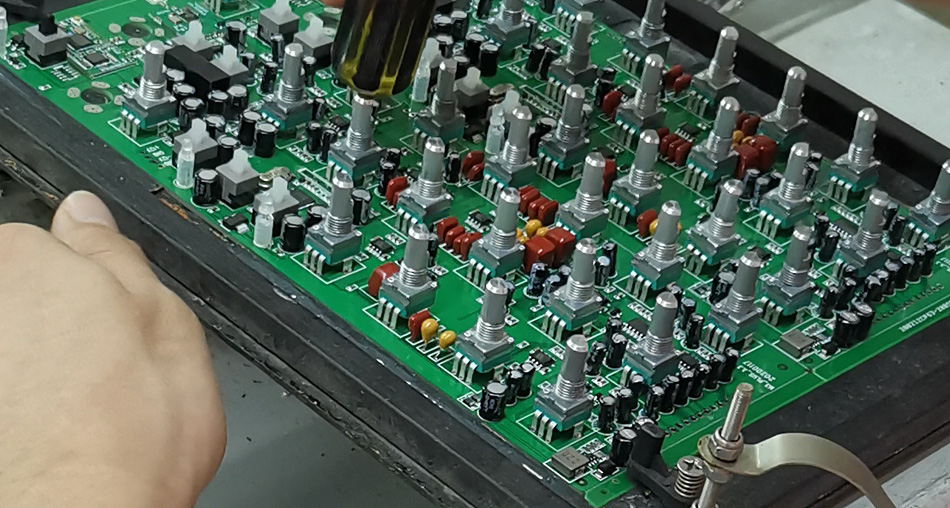 ¿Cómo reducir el coste de producción de las fábricas de PCBA optimizando la cadena de suministro?