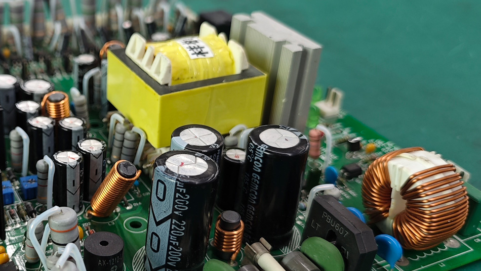 ¿Cómo pueden las fábricas de PCBA reducir costos mediante la producción automatizada?